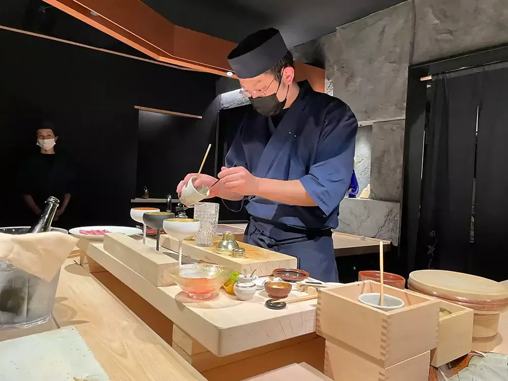 Selection of Japanese chefs for restaurants.